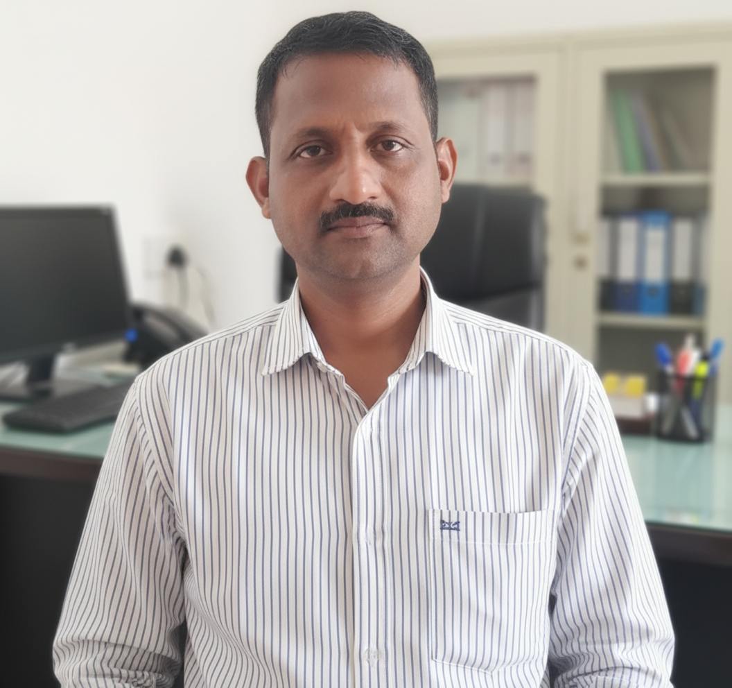 Photo of Santosh Singh, Managing Director & CEO